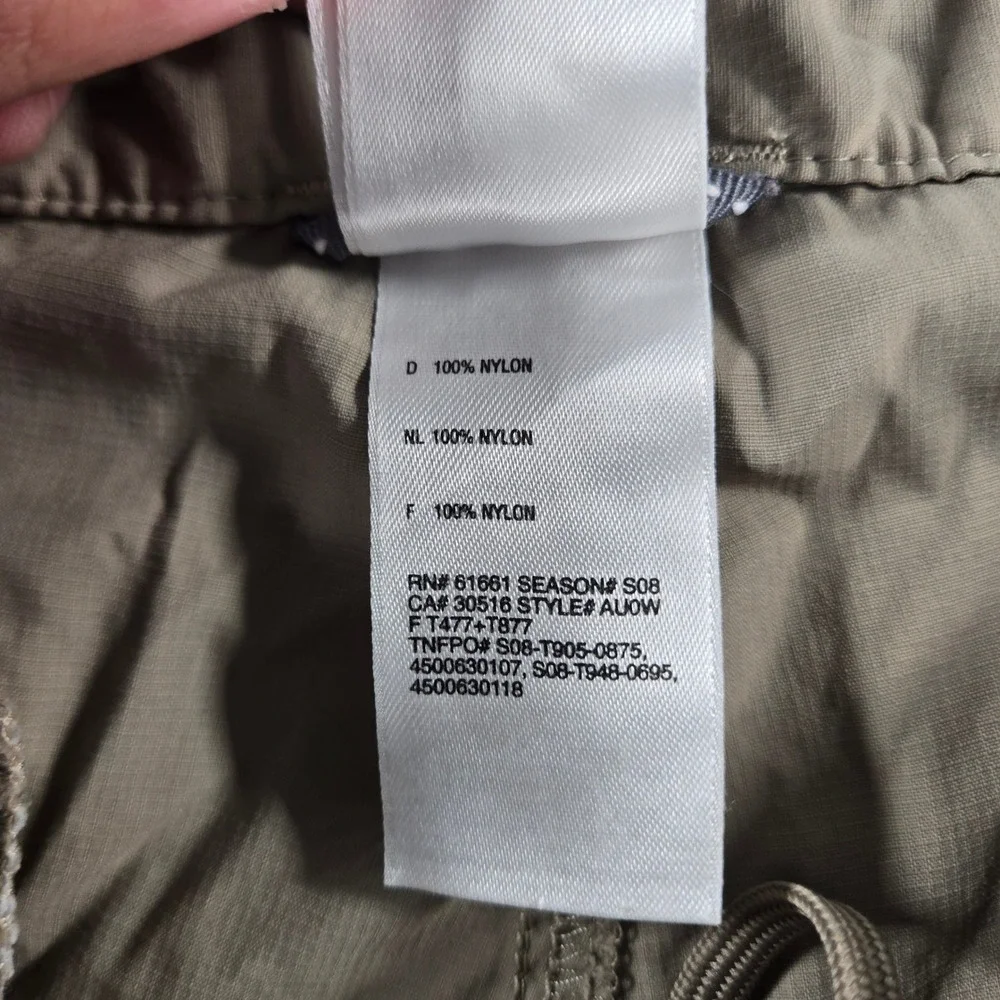 The North Face Shorts Mens XL Khaki Nylon Cargo Hiking Outdoor 2008 Ripstop